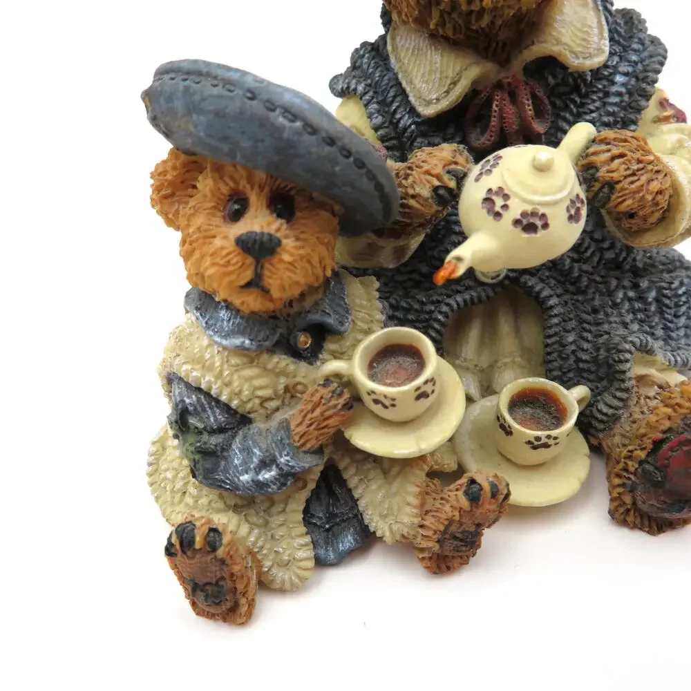 Boyd's Bears Catherine and Caitlin Berriweather Special FOB 2000 Fine Cup of Tea